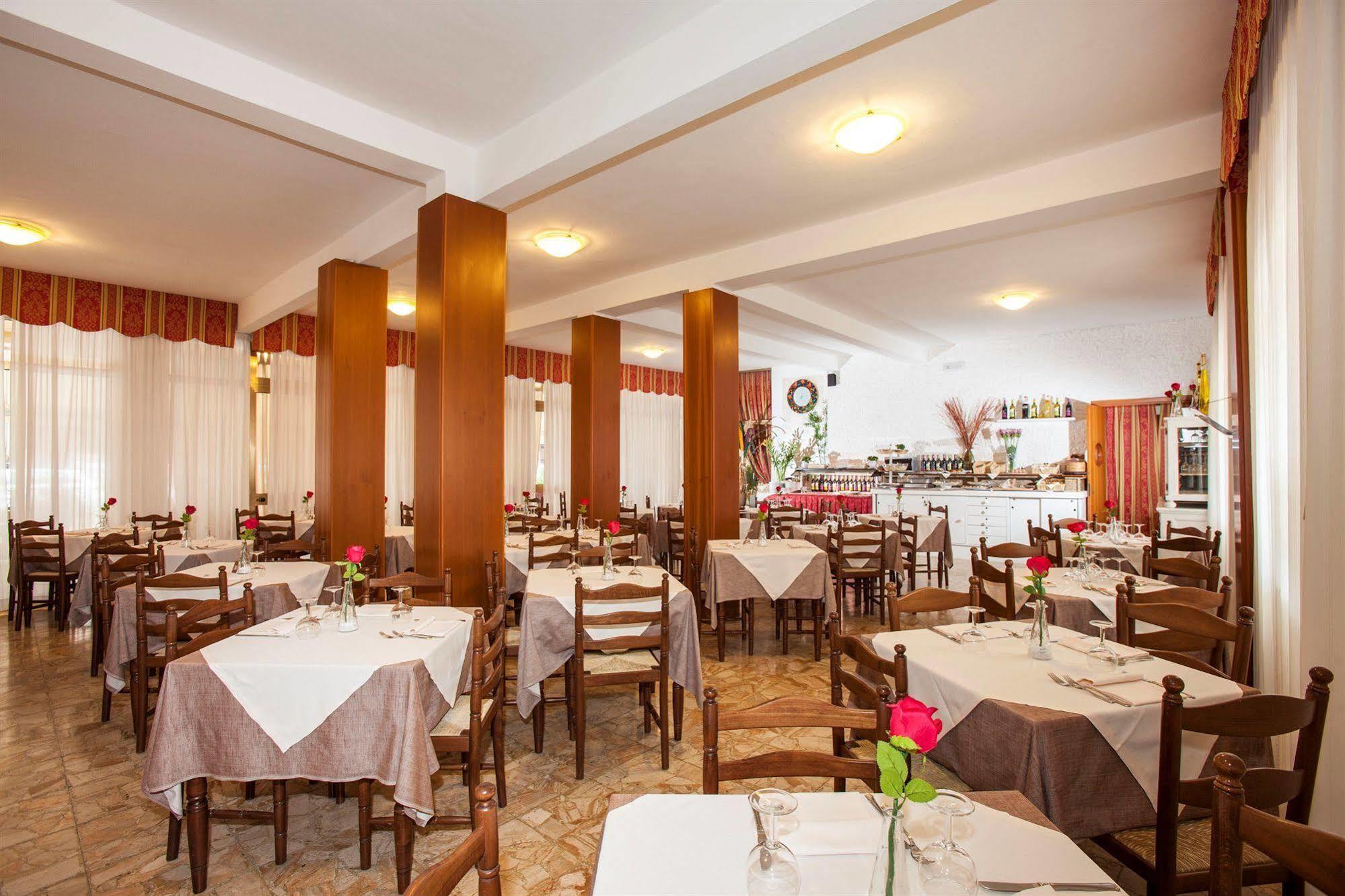 Hotel Nazionale Lido di Jesolo Zewnętrze zdjęcie